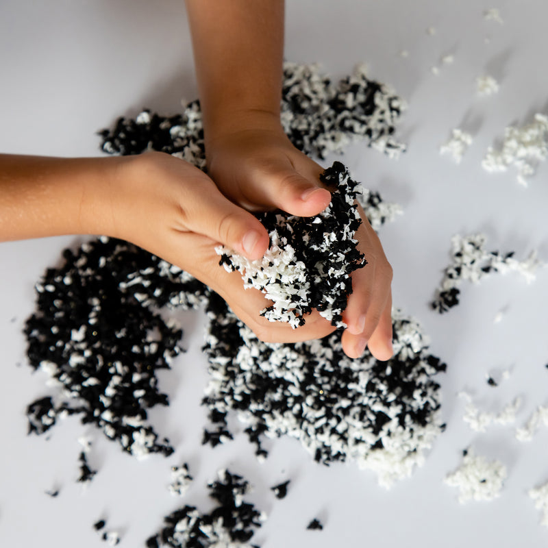 Playfoam Pluffle Twist Blk & White